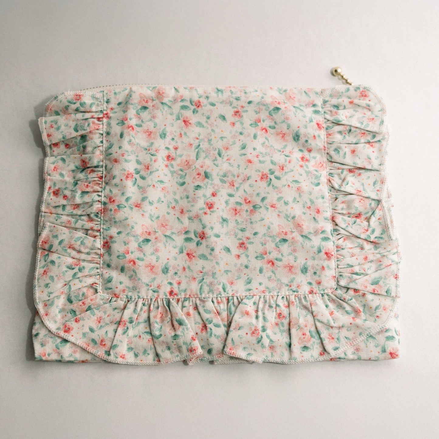 Vintage-Inspired Floral Pouch- Confetti - Osadia Concept Store
