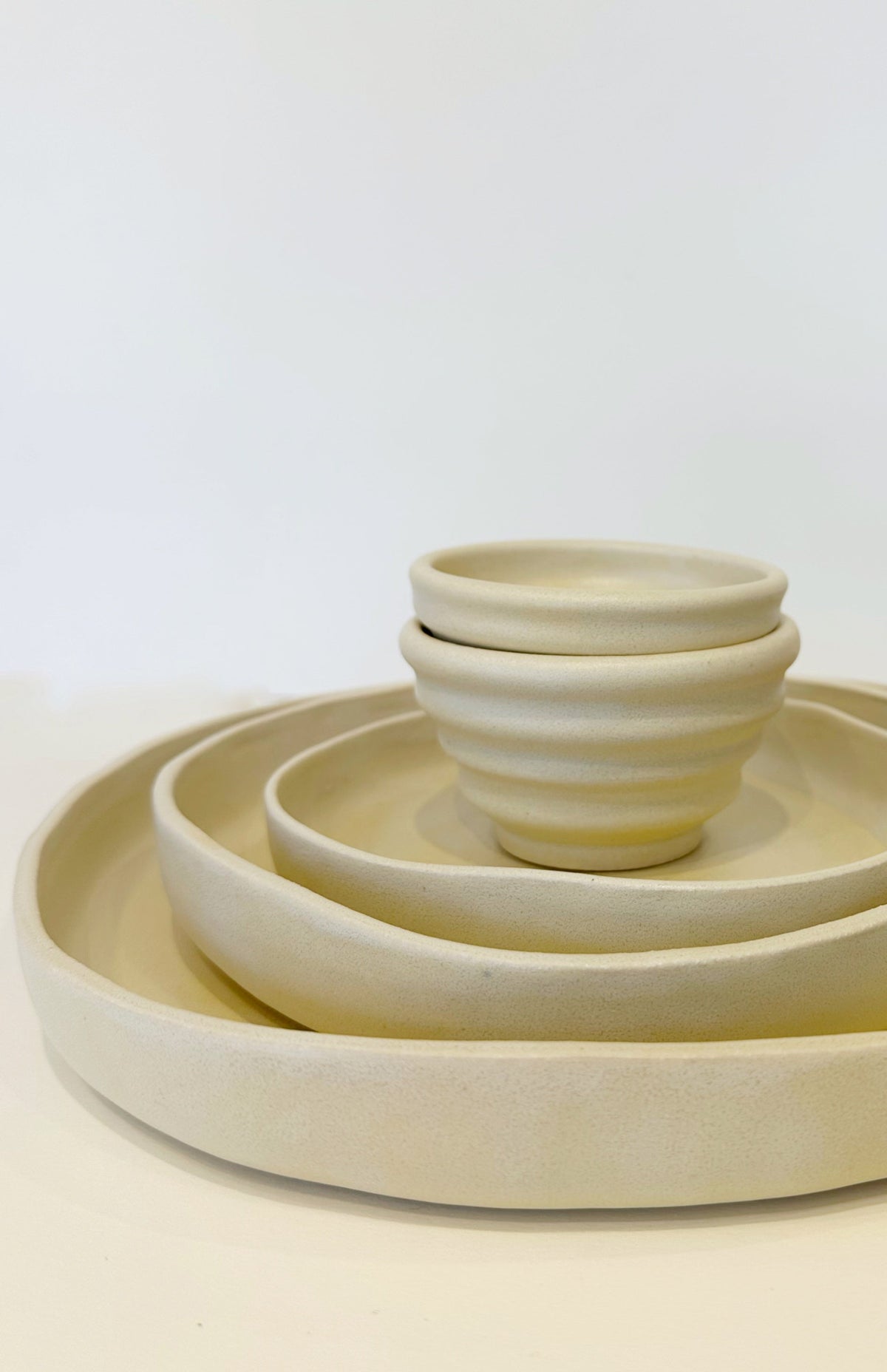 PLATES BUNDLE White Cloud. (Sizes 8.5 and 6 inches)