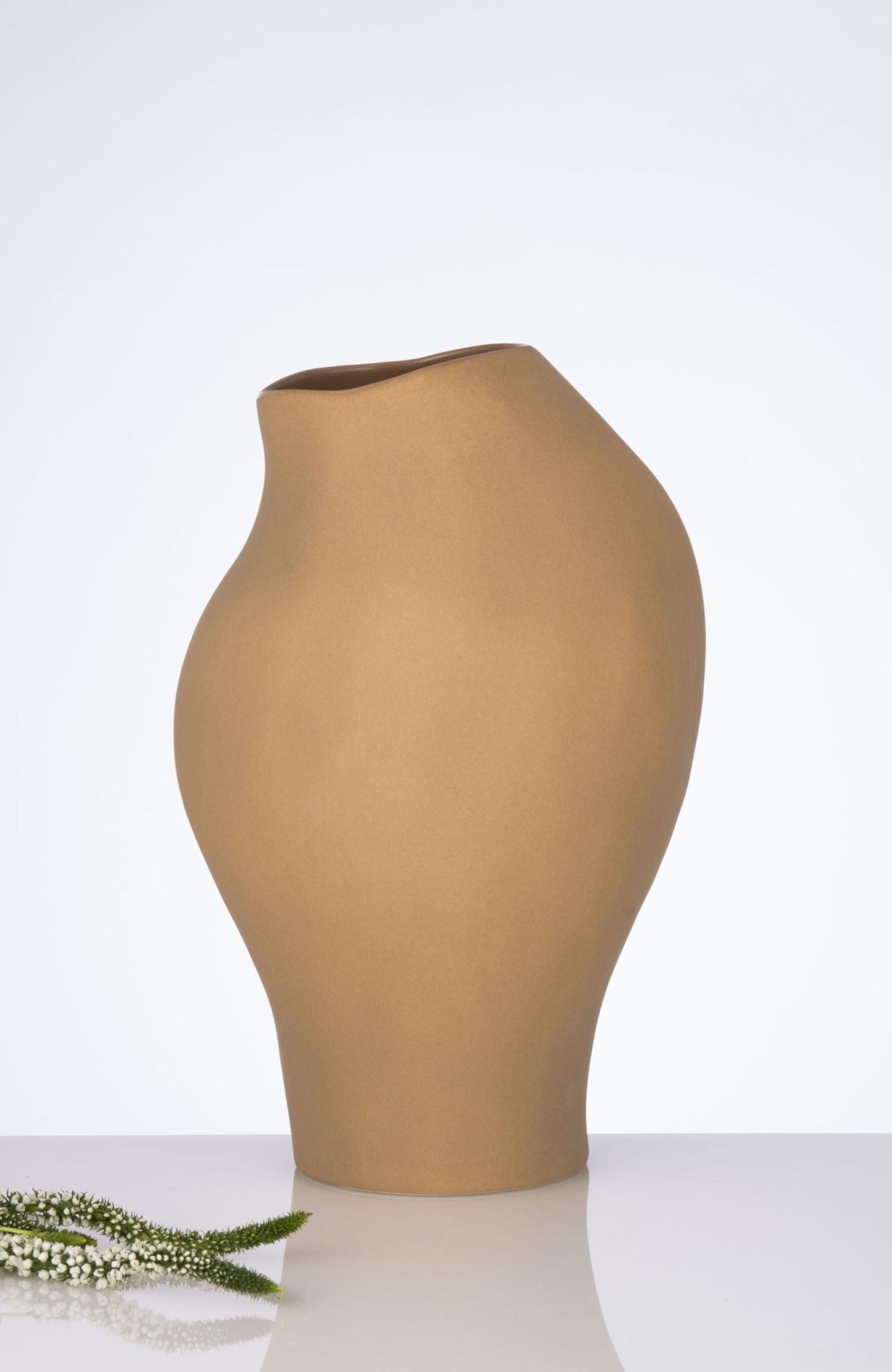 Mosco Light Brown Vase