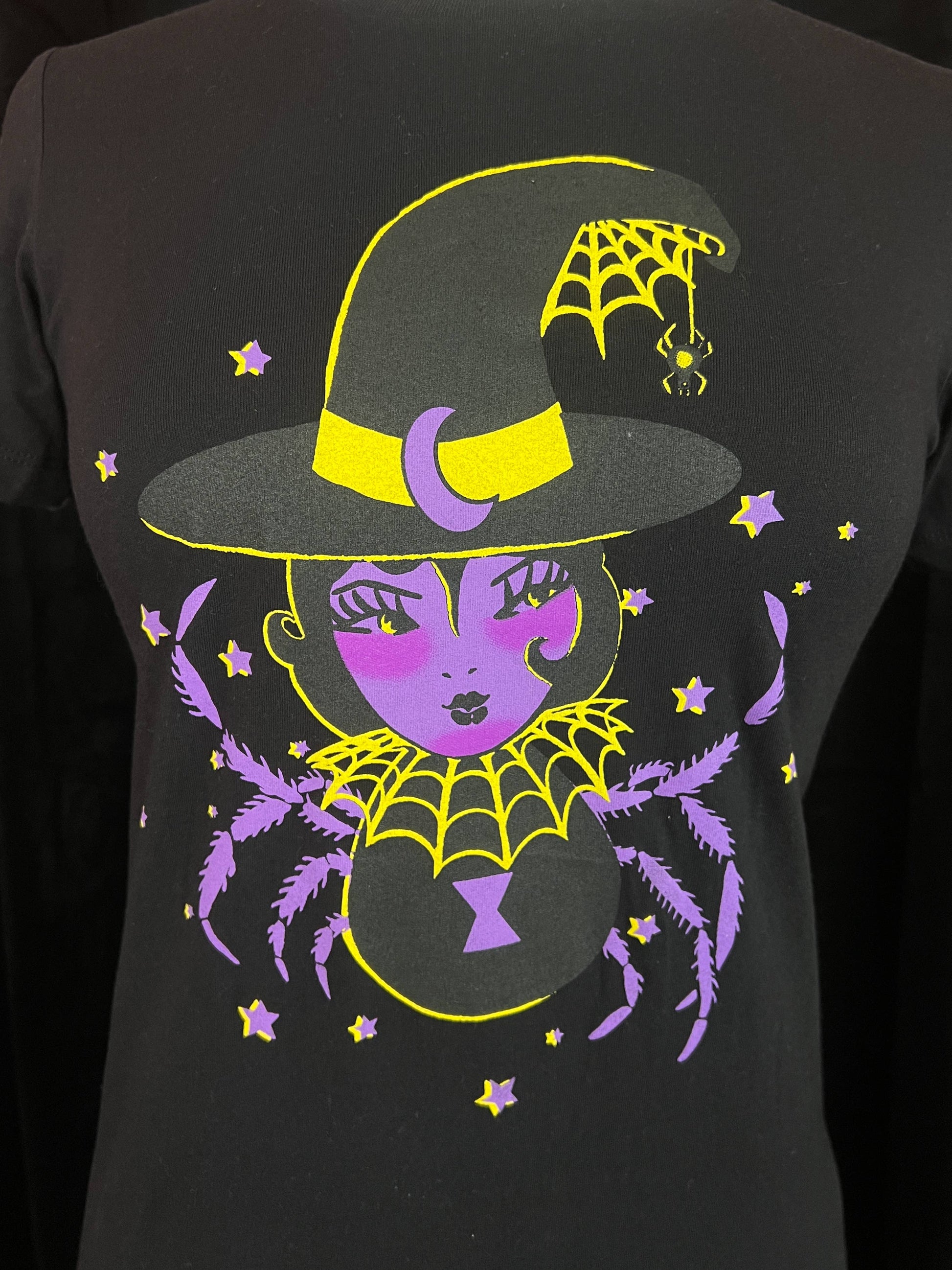 Spider Baby Fitted Graphic Tee in Black  - Osadia Concept Store