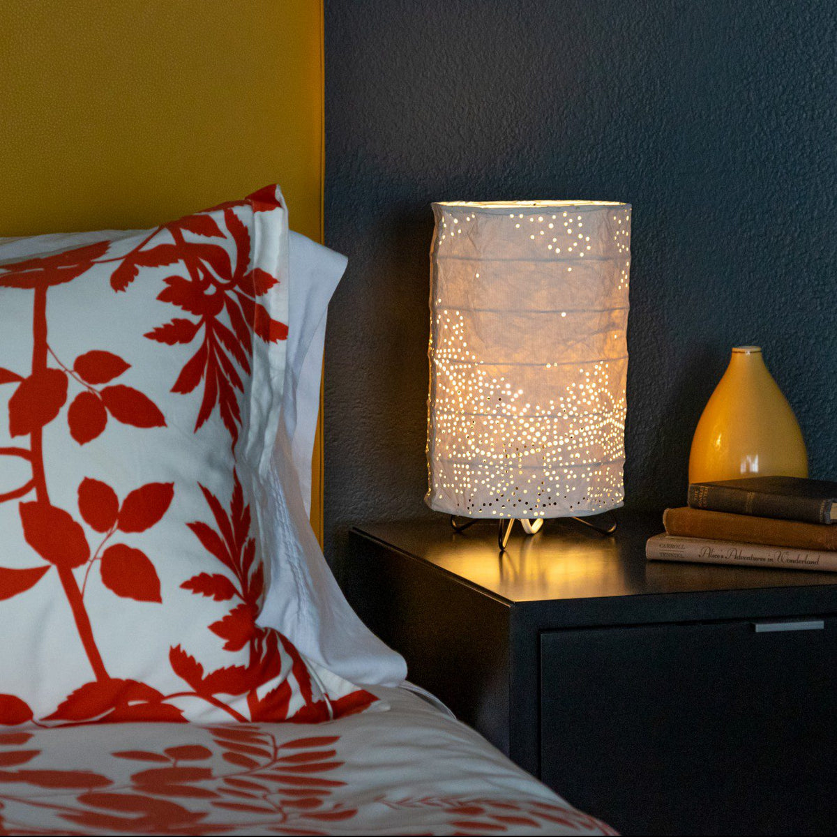 Soji Stella Solace Cylinder Northwest Table Lamp