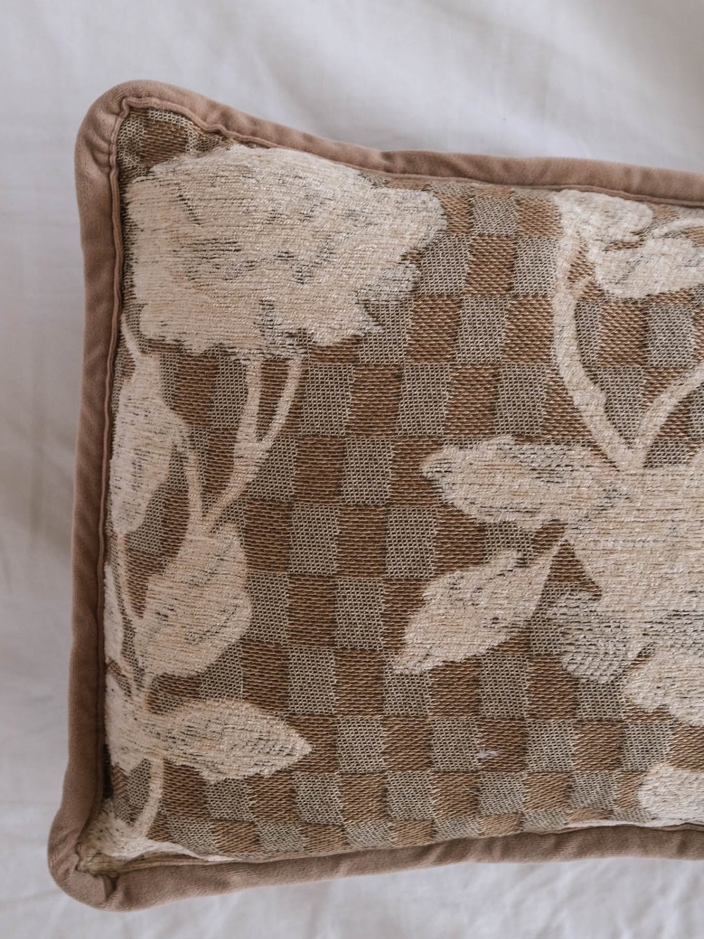 Chiara Tapestry Lumbar - Osadia Concept Store