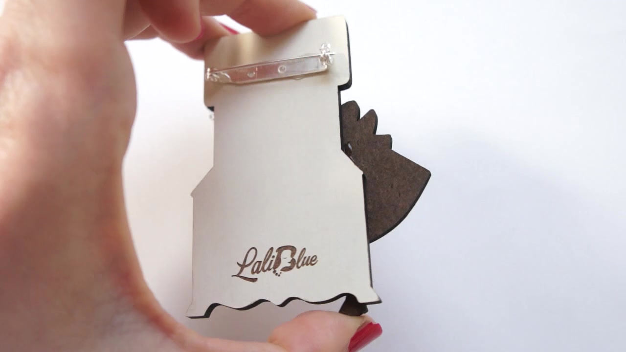 Tea Pin Up Brooch by Laliblue
