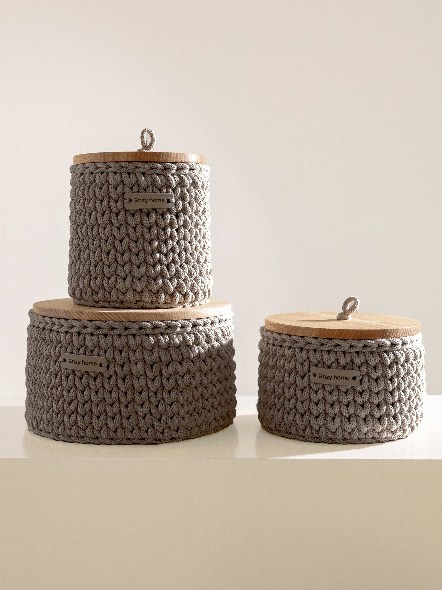 Round Storage Baskets w/ Wooden Lid