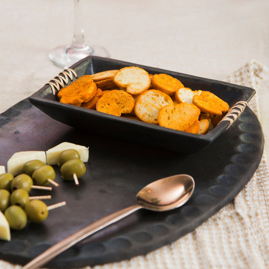 Longpi Black Clay Serving Plater