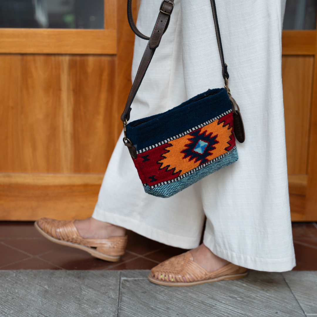 Eagle Eye Convertible Clutch