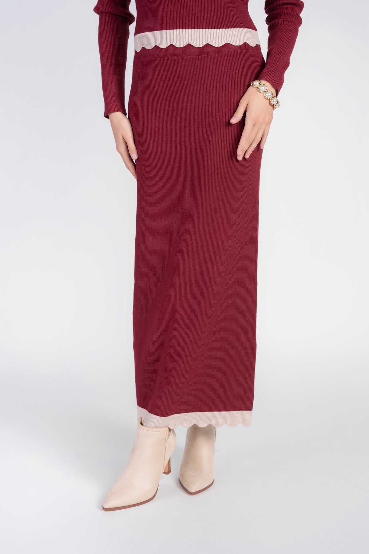 Scalloped Knit Skirt- Bordeaux