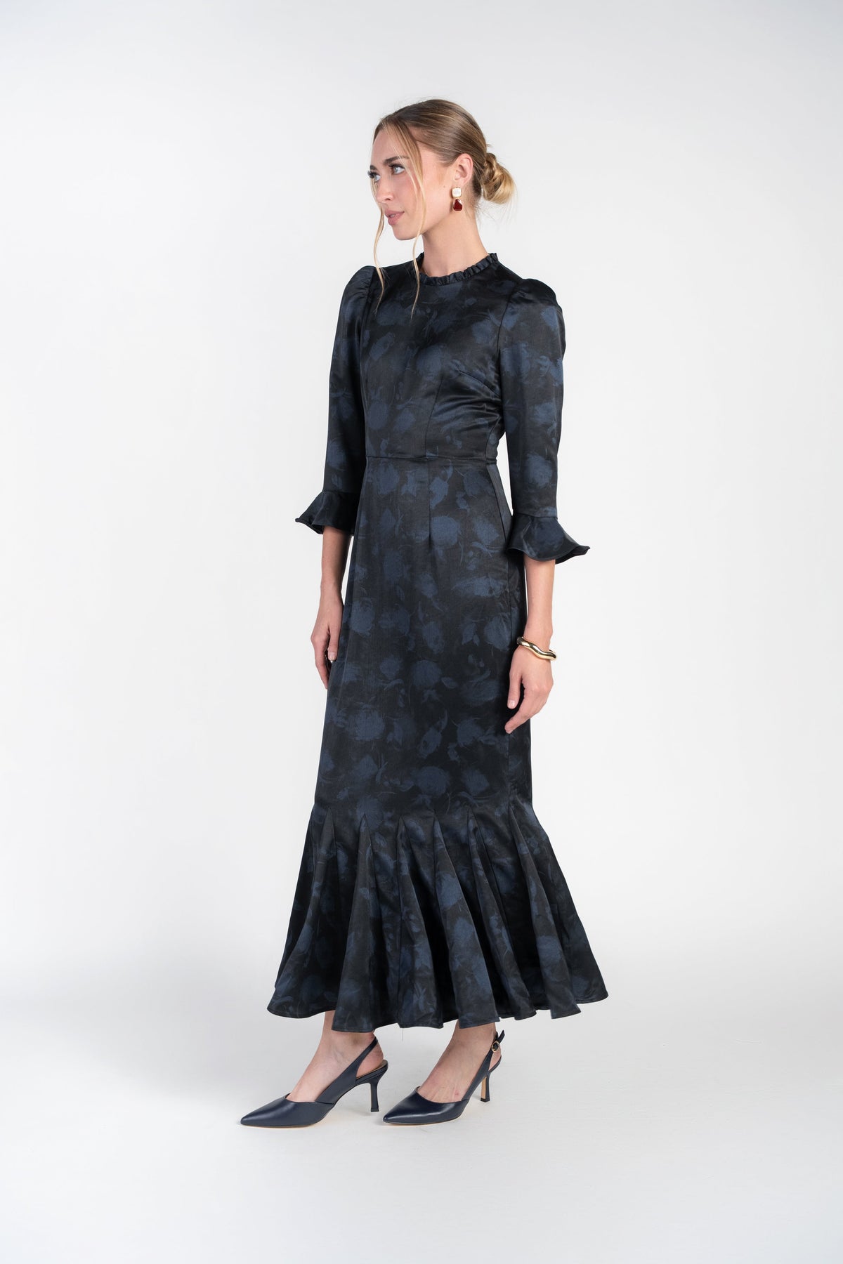 Shiri Dress- Navy Blur Roses on Black
