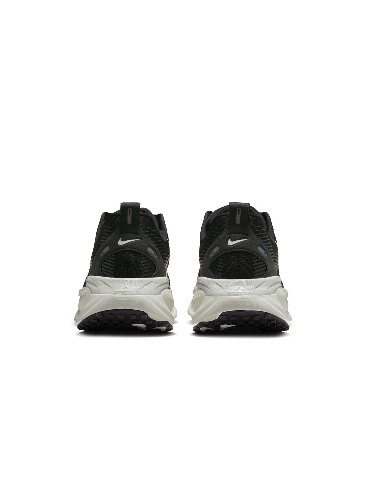 Nike Mens Vomero 18 - Black/White