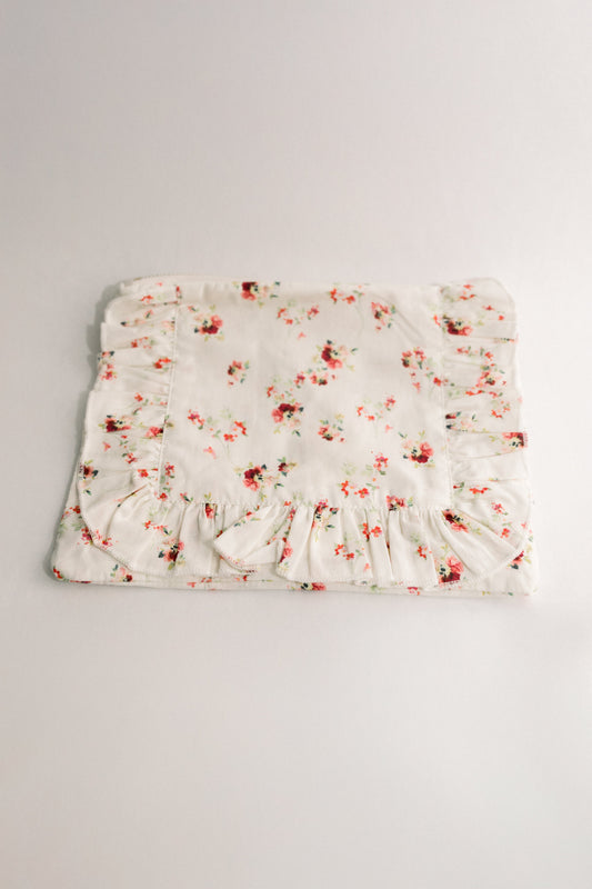 Vintage-Inspired Floral Pouch- Magnolia Springs - Osadia Concept Store