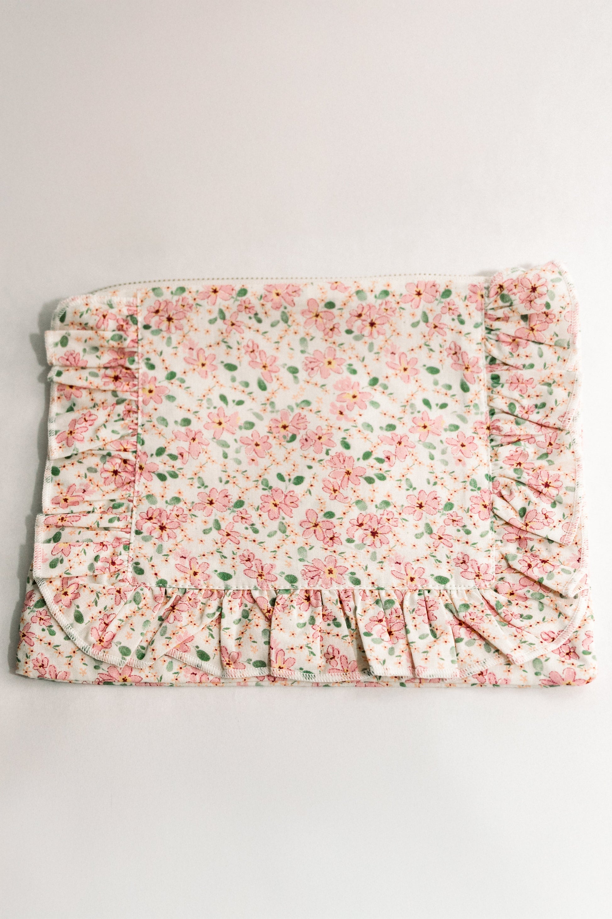 Vintage-Inspired Floral Pouch- Daisy & Clementine - Osadia Concept Store