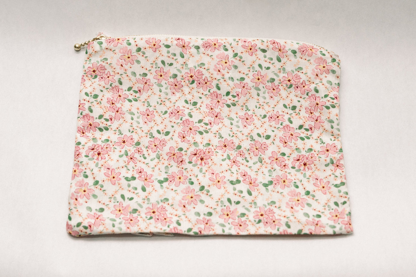 Vintage-Inspired Floral Pouch- Daisy & Clementine - Osadia Concept Store