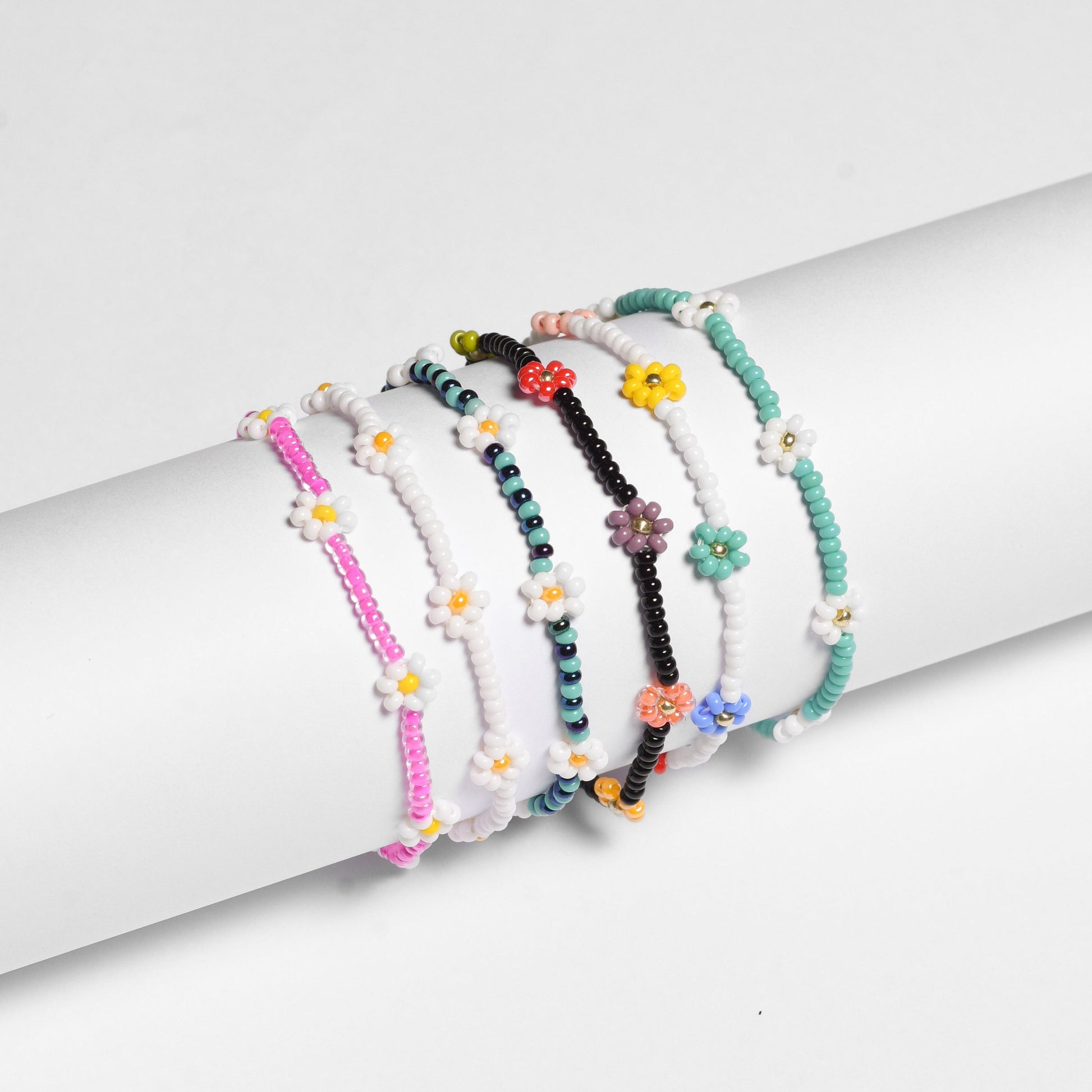 Daisy Seed Bead Bracelet - Guatemala - Osadia Concept Store