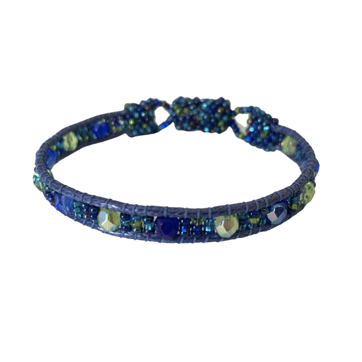 Cuero Bracelet with Magnetic Closure - Guatemala