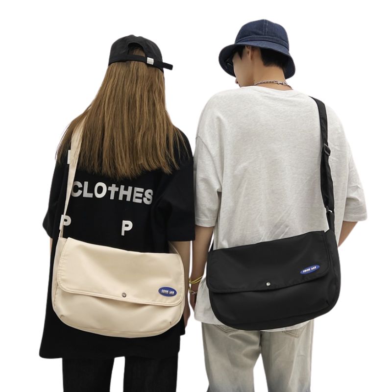 Basic Messenger Bag