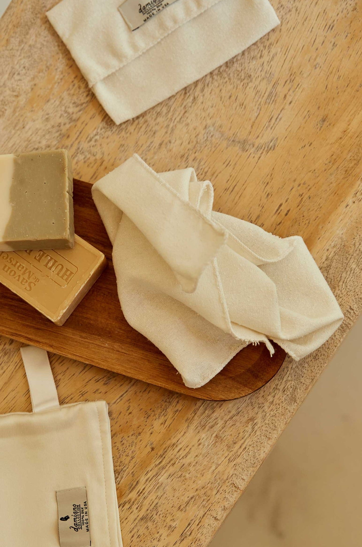 Raw Silk Exfoliating Make-up Removing Cloth (3-Pack)