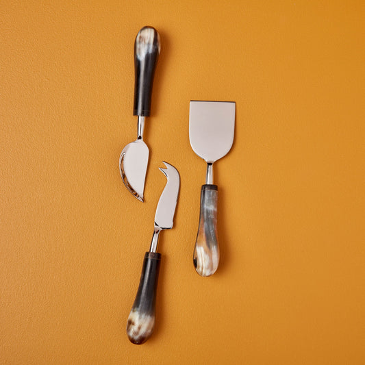 Horn Paneled Stainless Cheese Set
