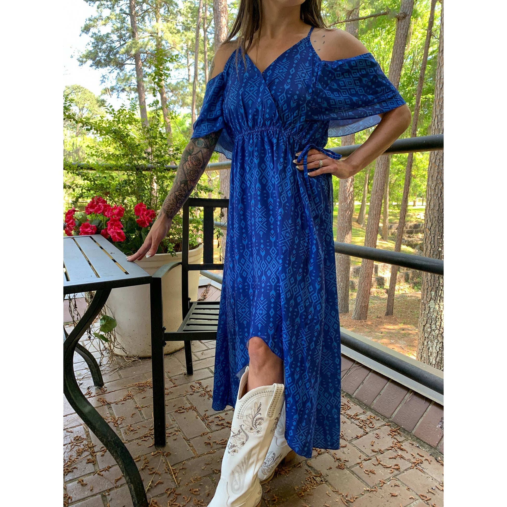 Broken Bow Cold Shoulder Maxi Dress in Blue Aztec Blue Aztec / M Broken Bow Cold Shoulder Maxi Dress in Blue Aztec Blue Aztec / M