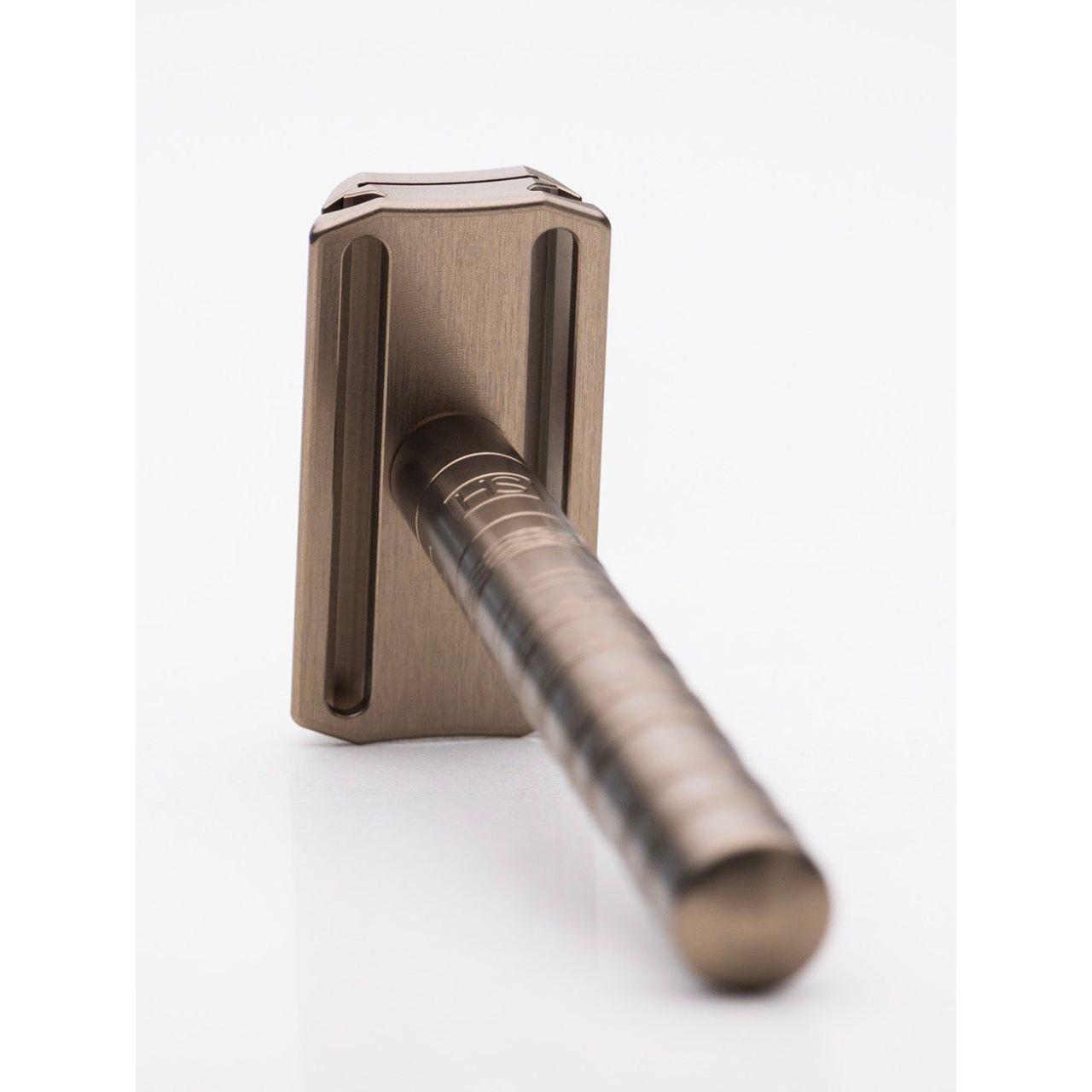 Henson Shaving [AL13-V2] Medium Safety Razor