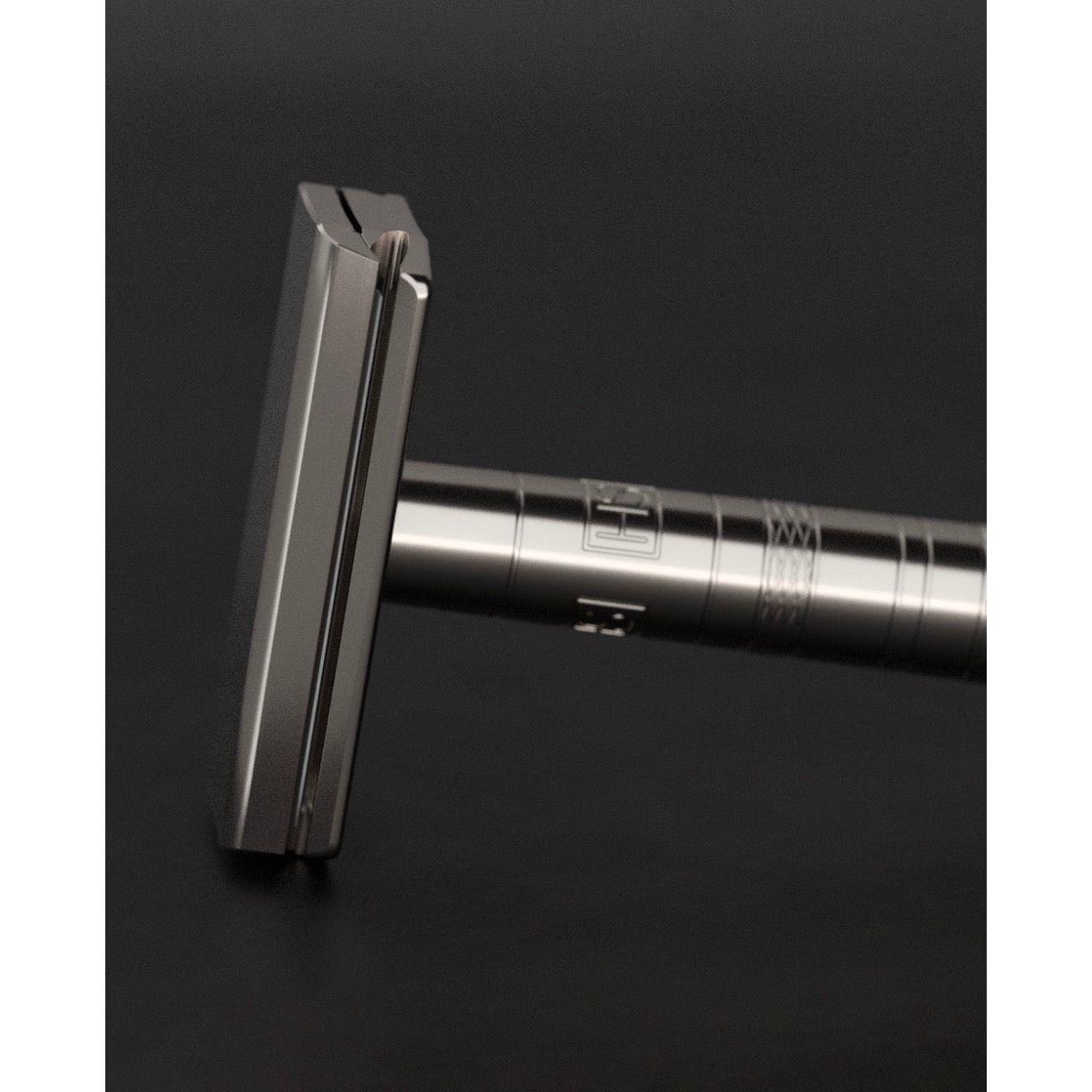 Henson Shaving [AL22-V2] Titanium Safety Razor