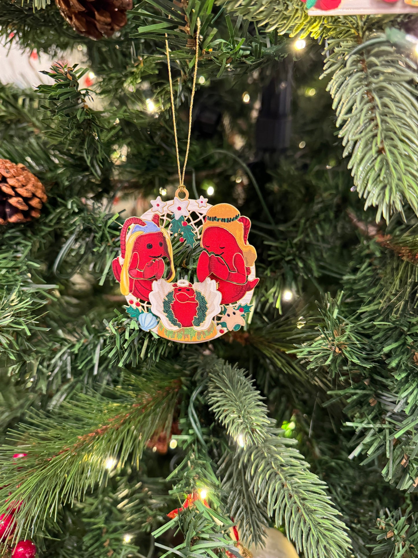 MARY, JOSEPH, AND BABY JESUS ORNAMENT (FAMILY)