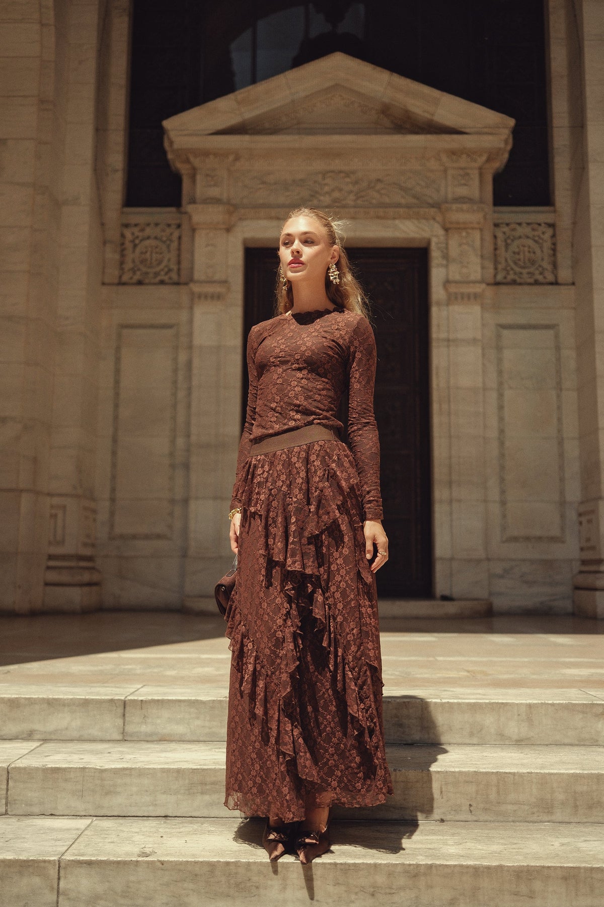 Alison Lace Tee- Chocolate