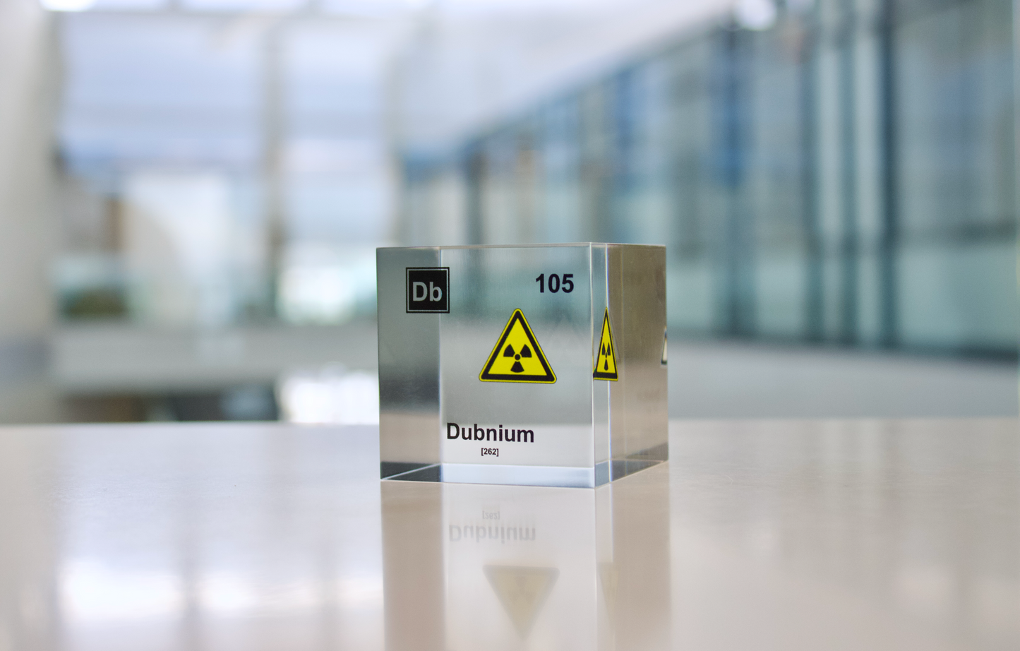 Dubnium Cube Element