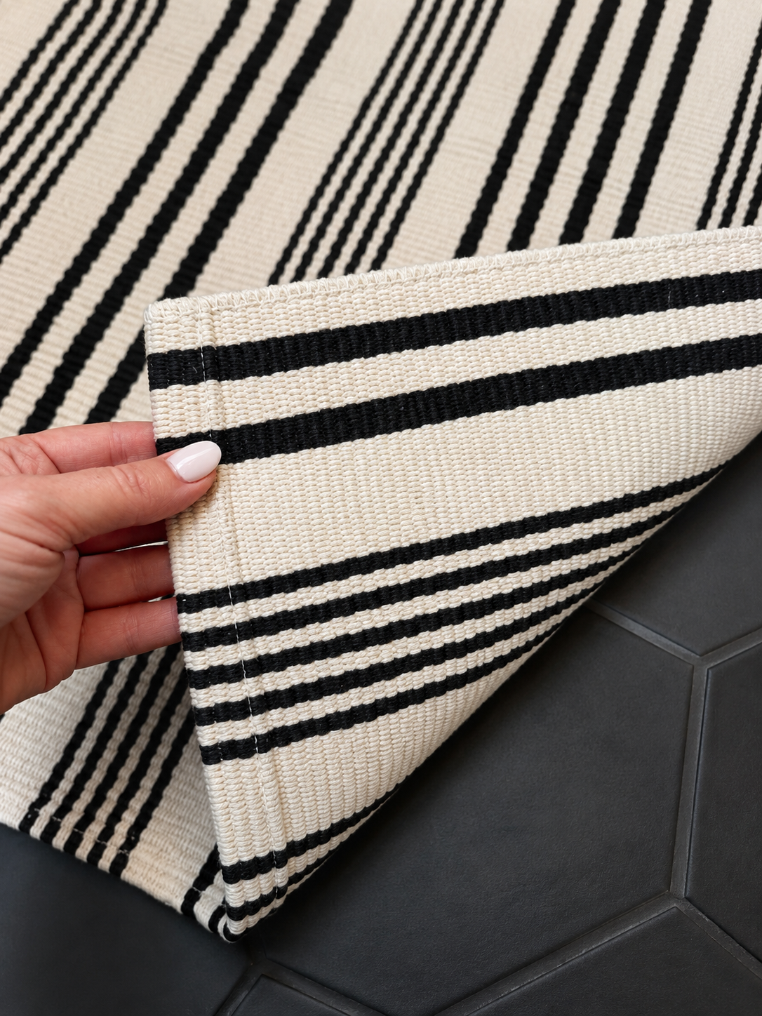Amara Accent Rug