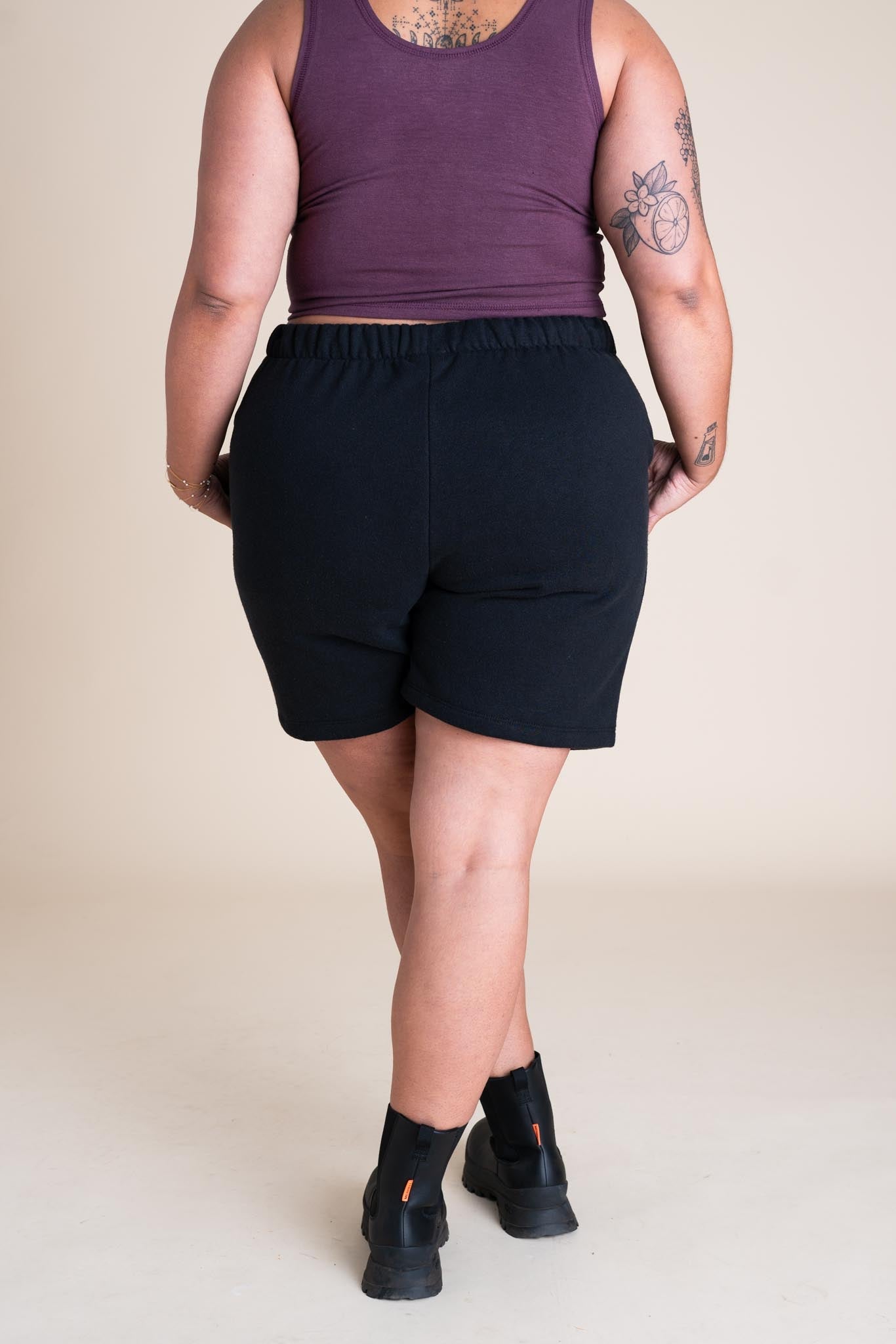 EveryBODY Shorts in Black