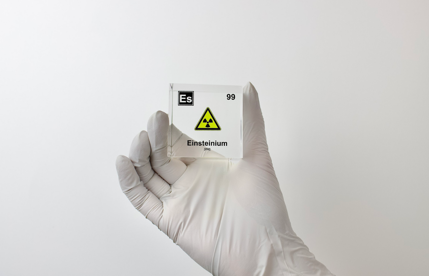 Einsteinium Element Cube