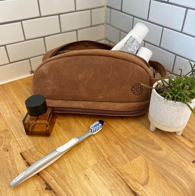 Explorer Dopp Kit