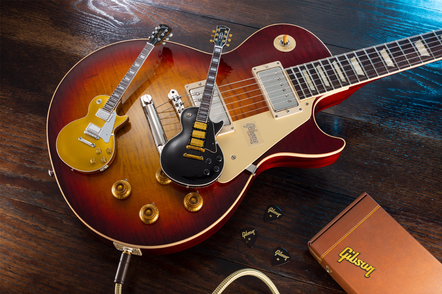 Gibson 1957 Les Paul Gold Top 1:4 Scale Mini Guitar Model - Osadia Concept Store