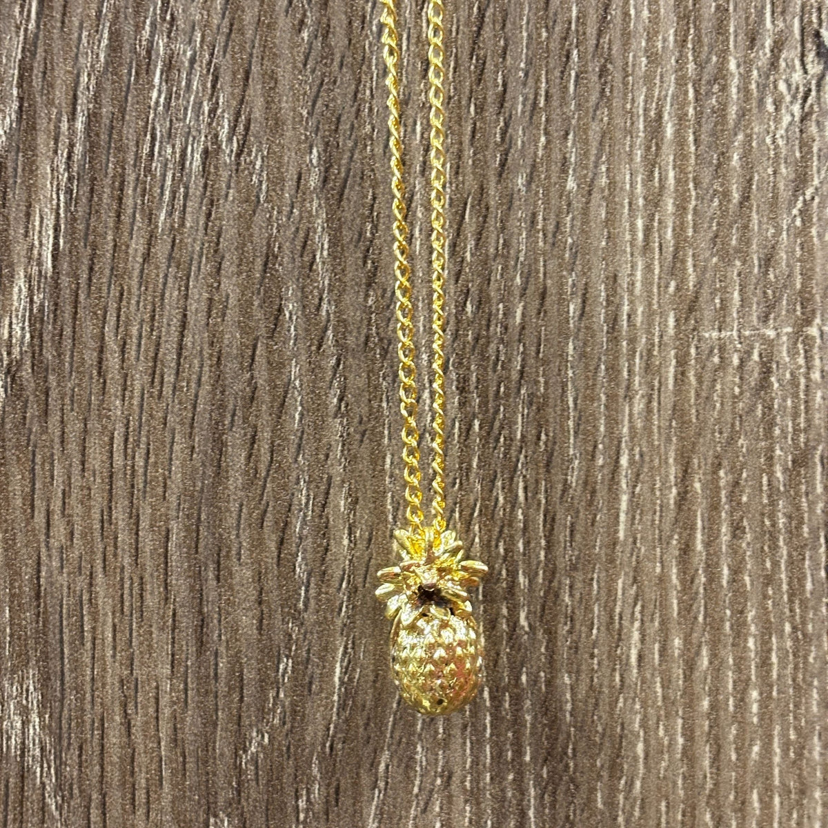 Gold Pineapple Pendant Necklace | Tropical Summer Jewelry