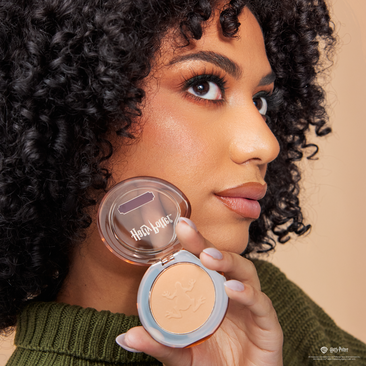 Harry Potter Holiday | Chocolate Frog™ Bronzer Powder - Osadia Concept Store