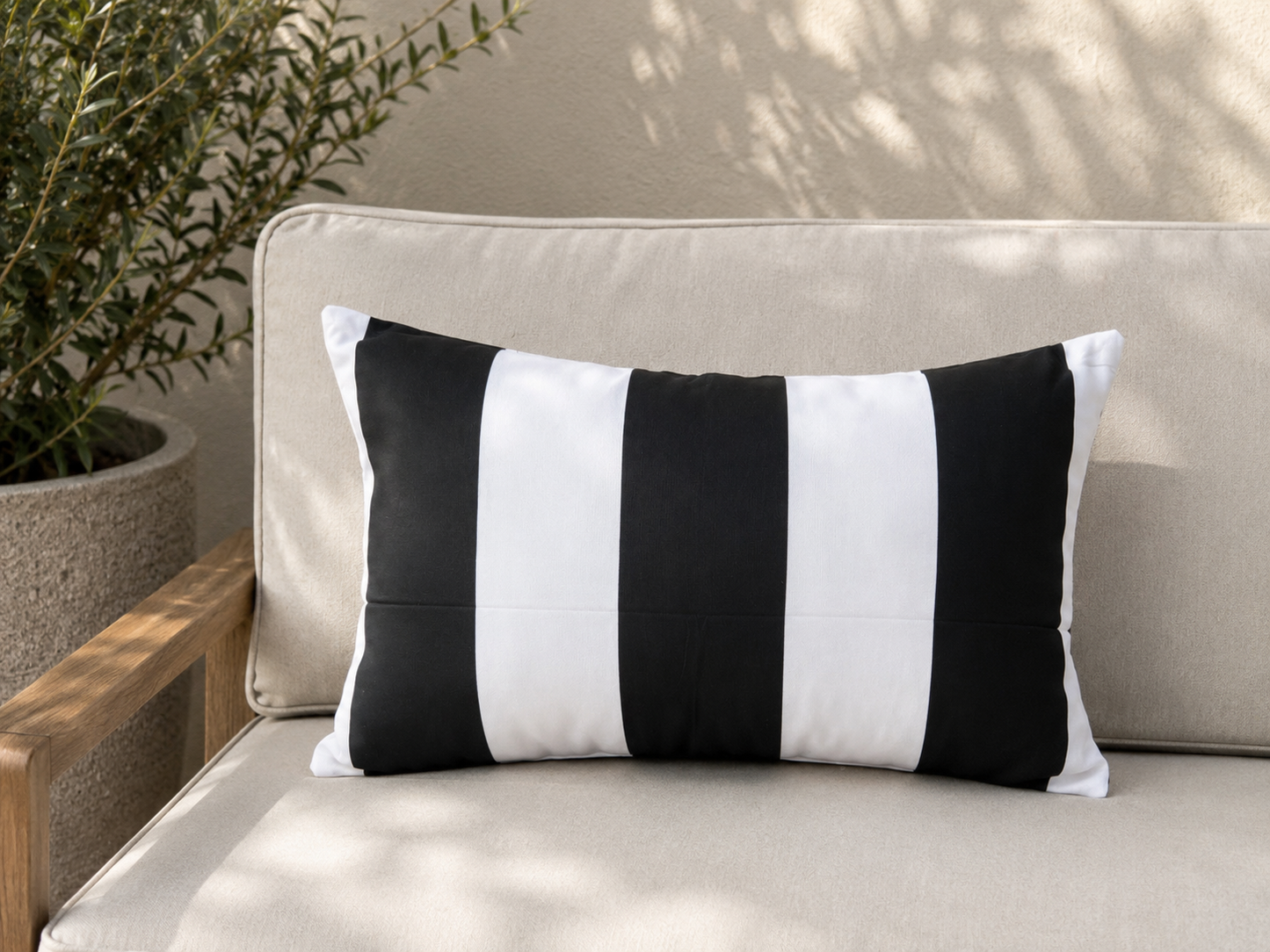 Monaco Outdoor Lumbar Pillow Cover