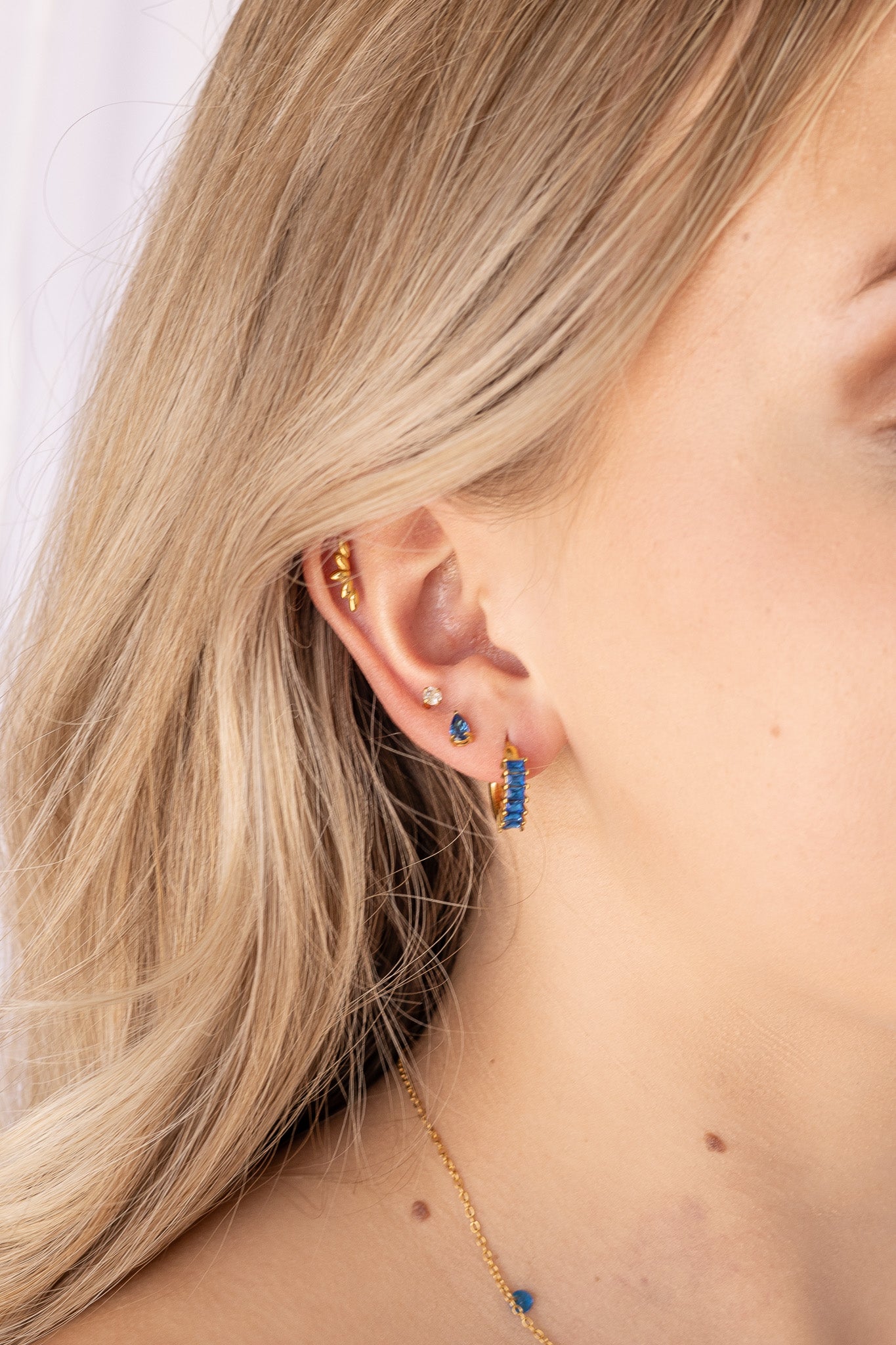 Crystal Flat Back Stud in Blue - Osadia Concept Store