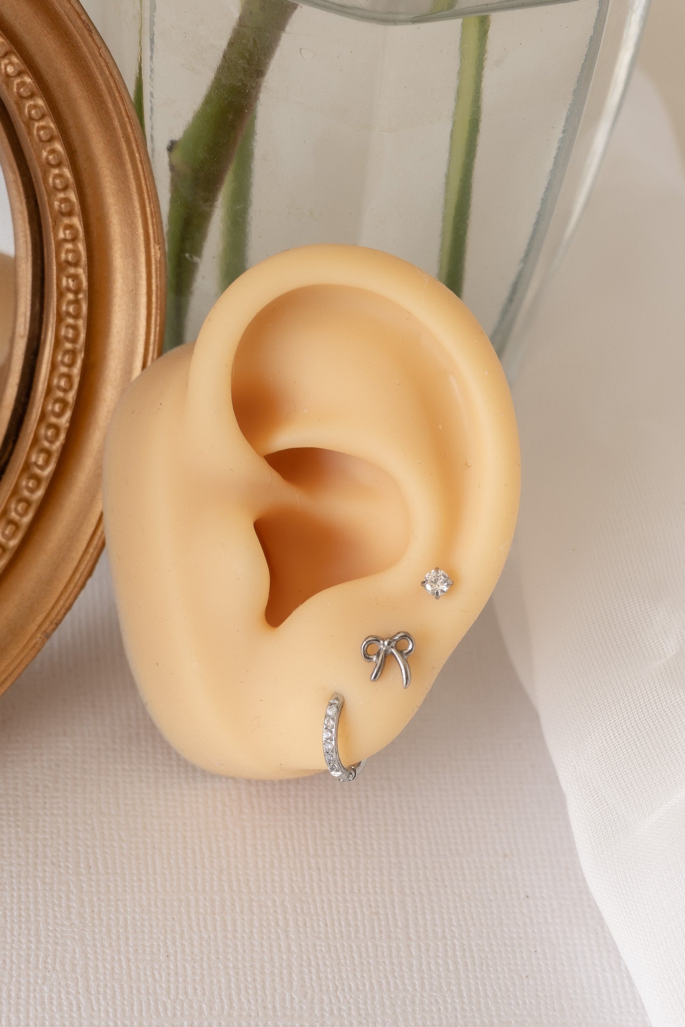 Bow Flat Back Stud - Osadia Concept Store