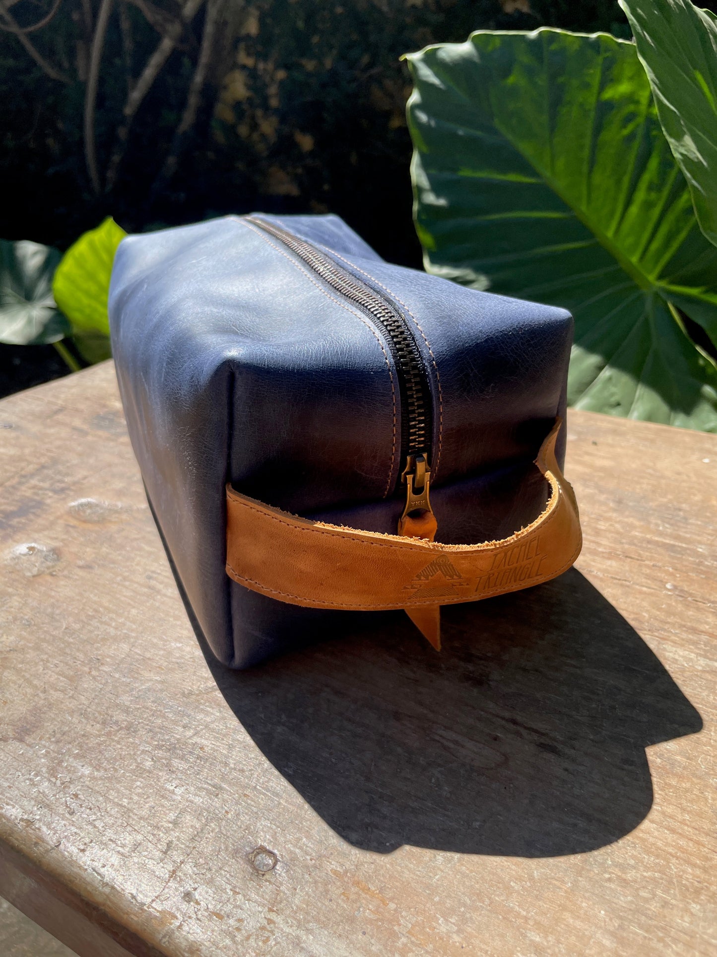 Dopp Kit - Navy Tan