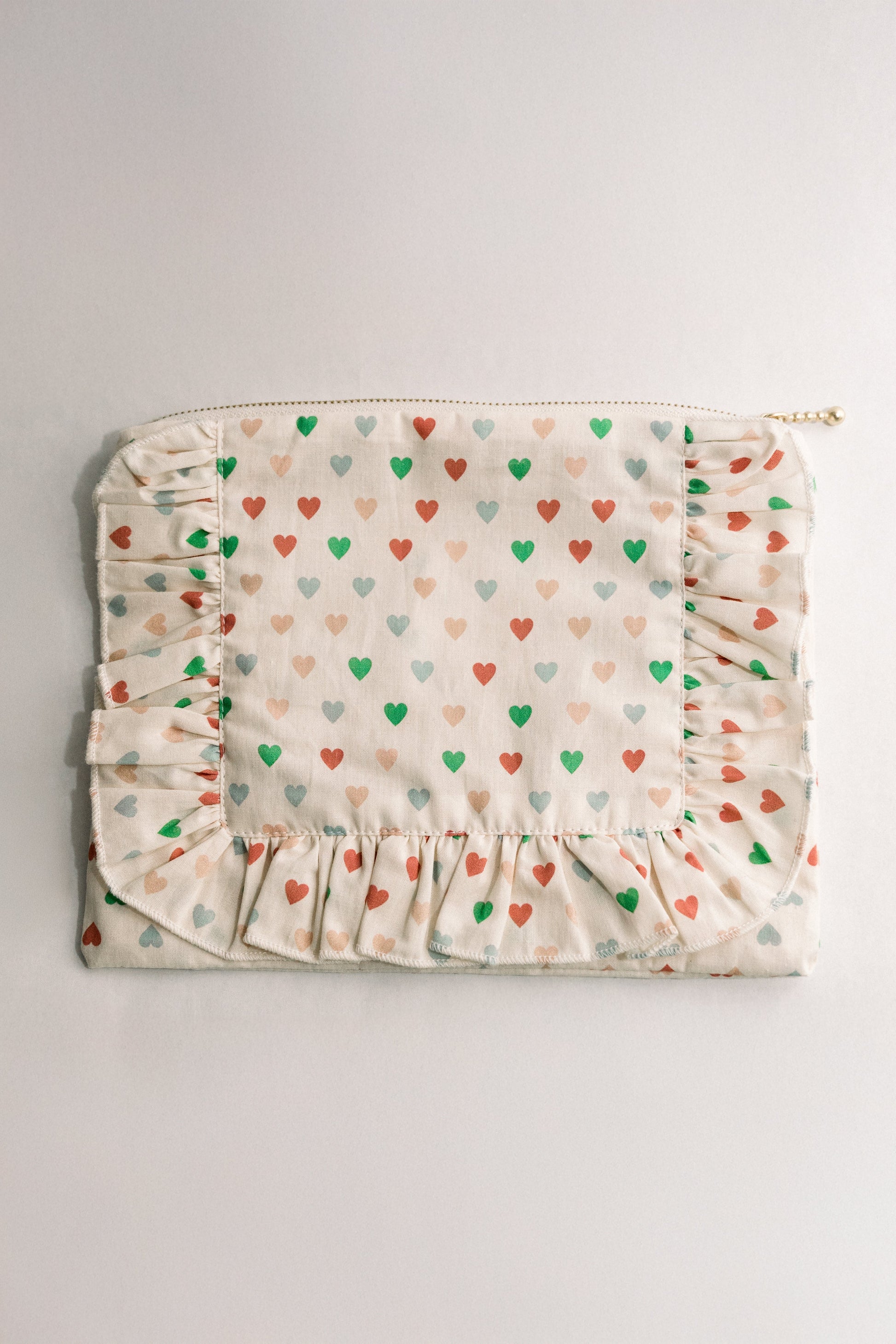 Vintage-Inspired “Hearts” Zippered Pouch - Osadia Concept Store
