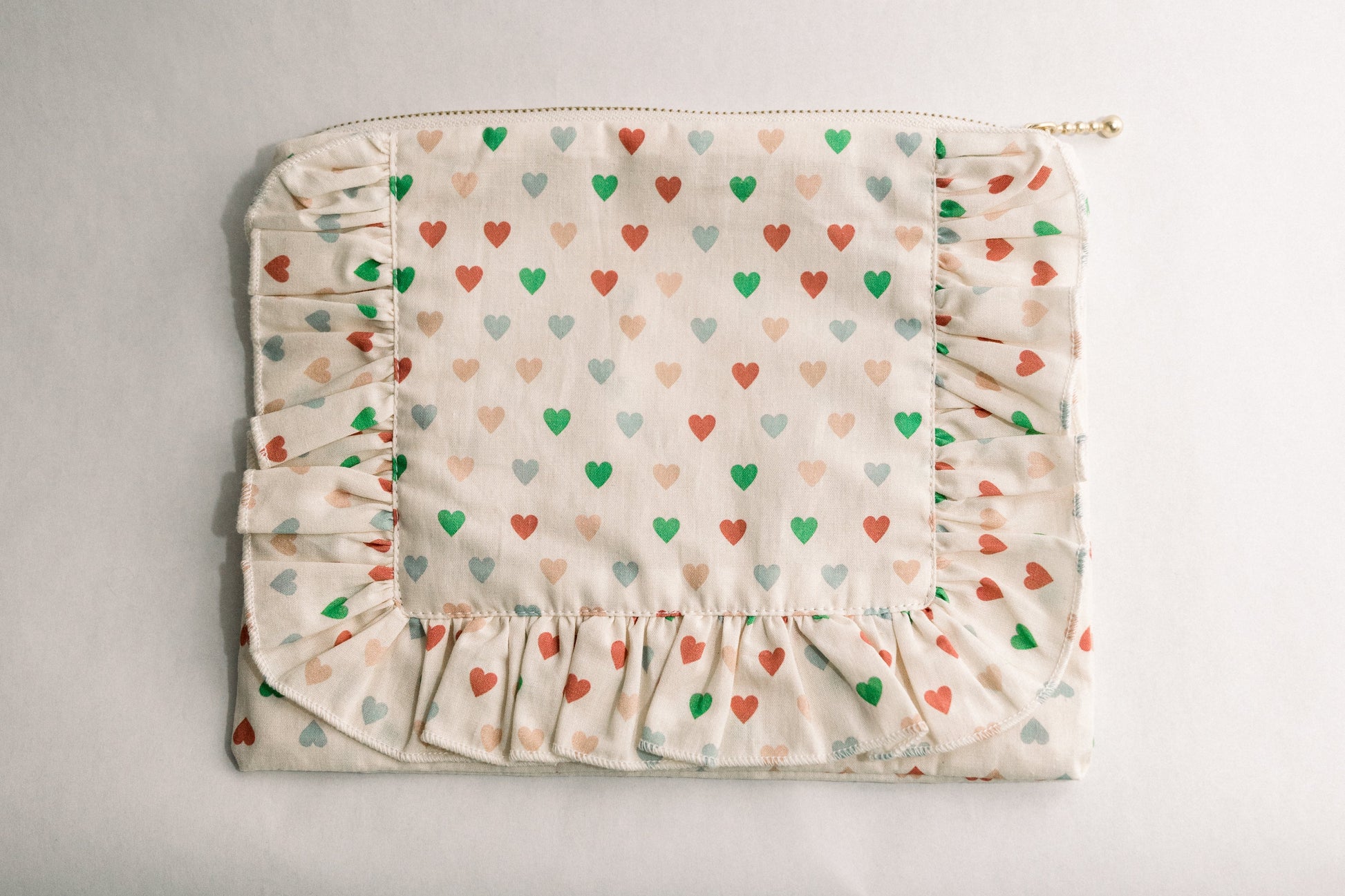Vintage-Inspired “Hearts” Zippered Pouch - Osadia Concept Store