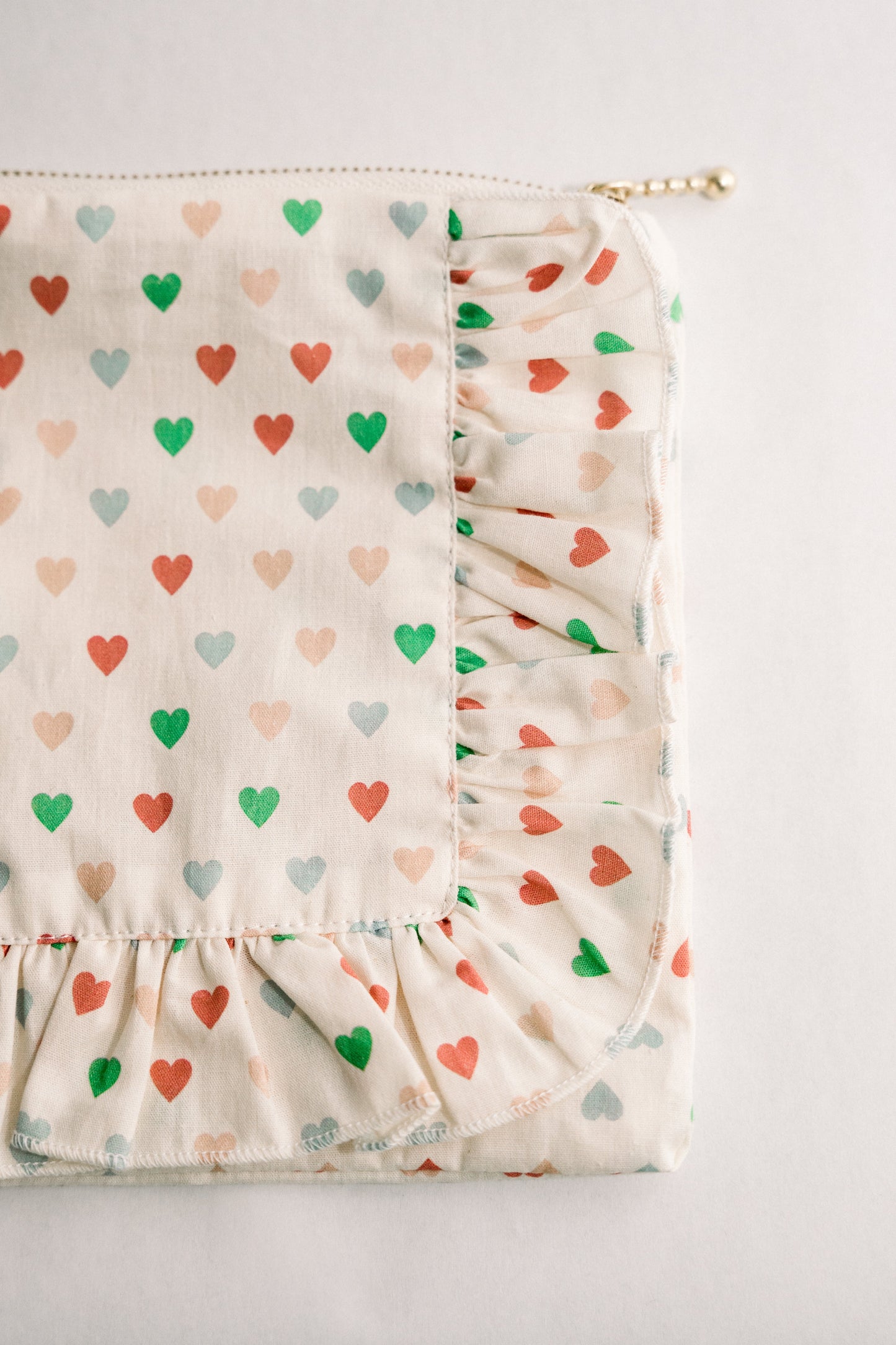 Vintage-Inspired “Hearts” Zippered Pouch - Osadia Concept Store