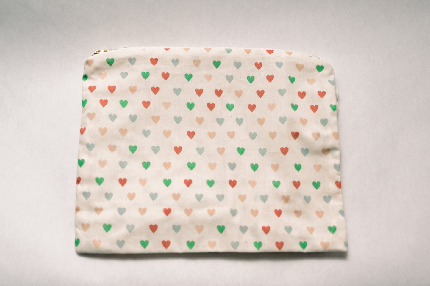 Vintage-Inspired “Hearts” Zippered Pouch - Osadia Concept Store