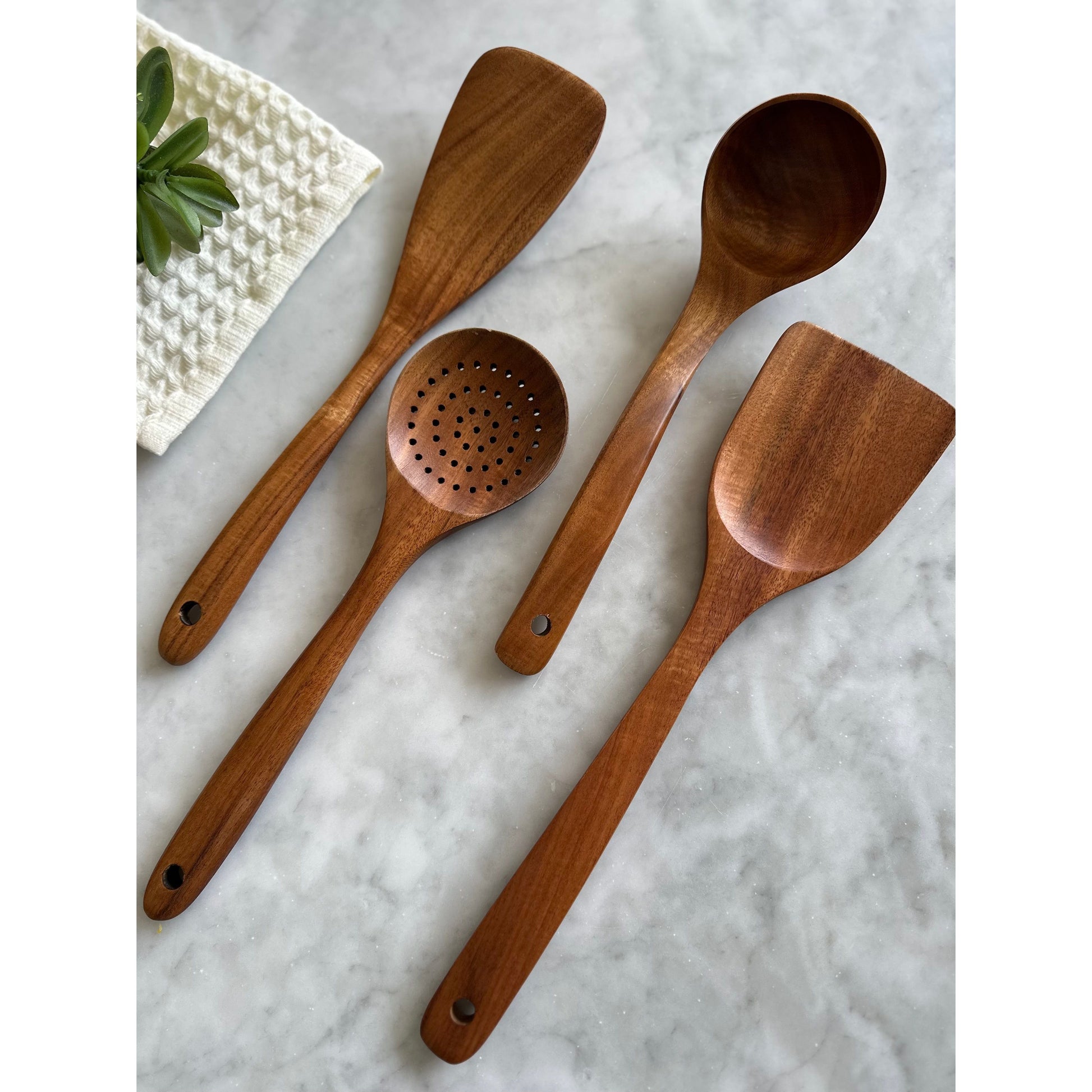 Teak Wooden Utensils, Set of 4 - Osadia Concept Store