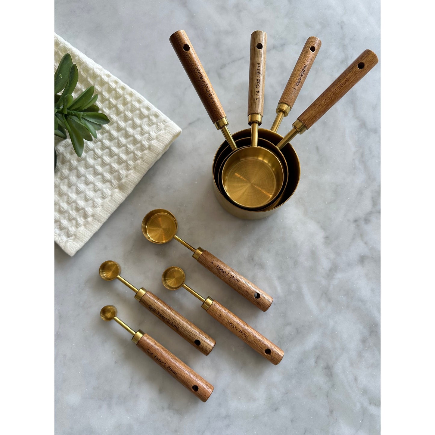 Acacia Wood and Gold Measuring Cups, Set of 8 - Osadia Concept Store