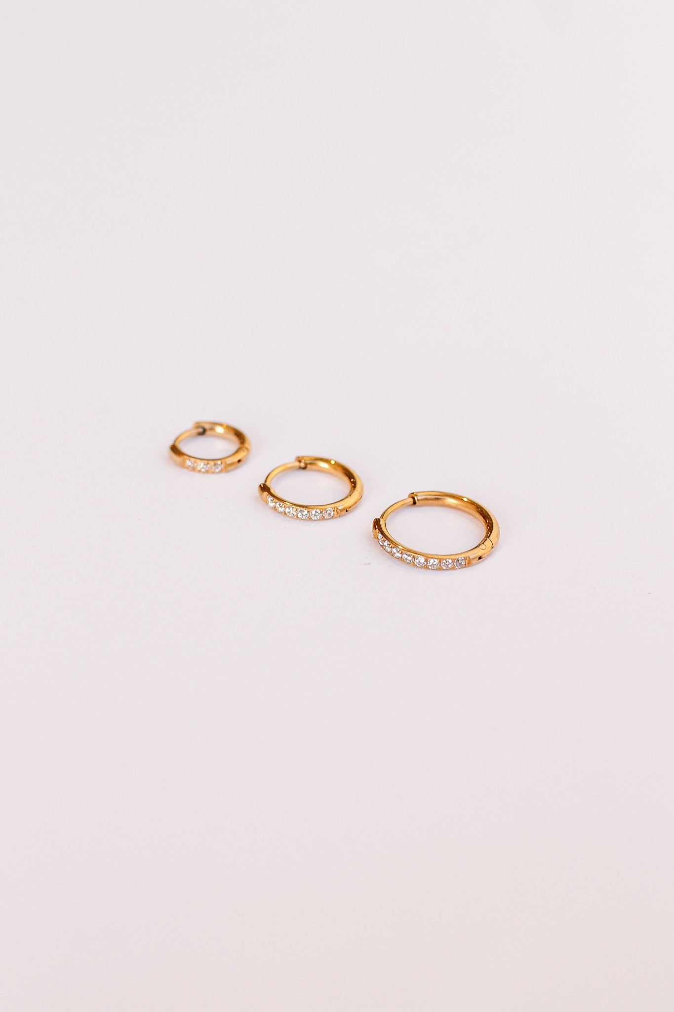 Micro Crystal Hoop - Osadia Concept Store