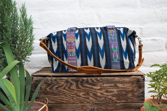Woven Duffel - White on Indigo Arrows - Tan Leather