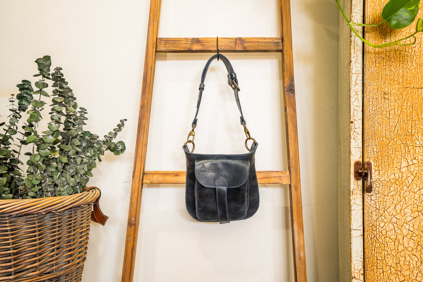Awabal Satchel - Black