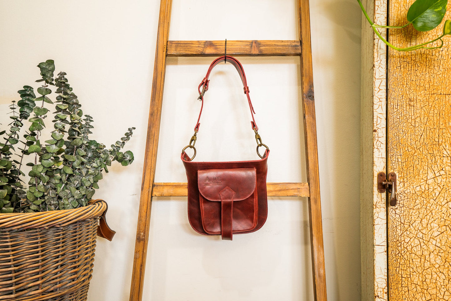 Awabal Satchel - Pomegranate