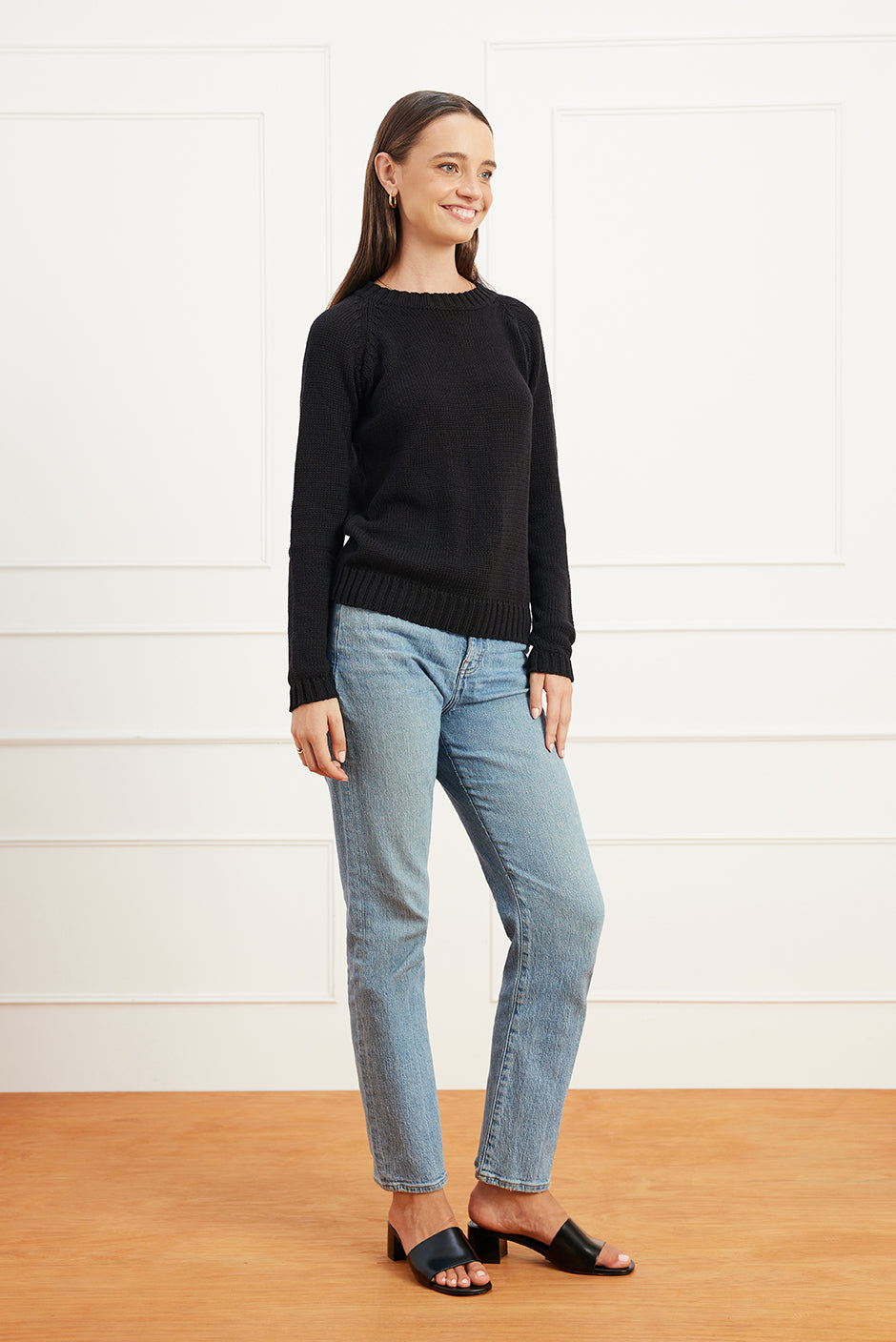 Sloane Crewneck in Black - Osadia Concept Store