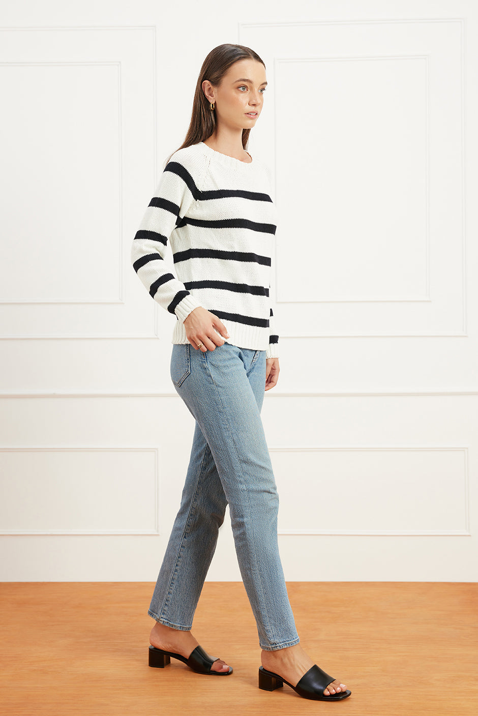 Stripe Sloane Crewneck in Off White